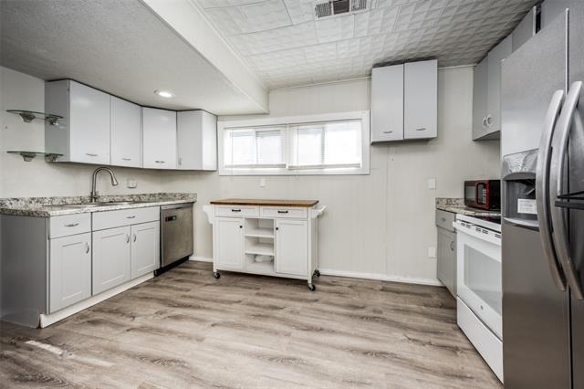 701 Lakey Street - Photo 9