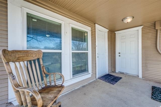 701 Lakey Street - Photo 3