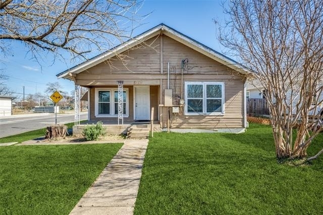 701 Lakey Street - Photo 0