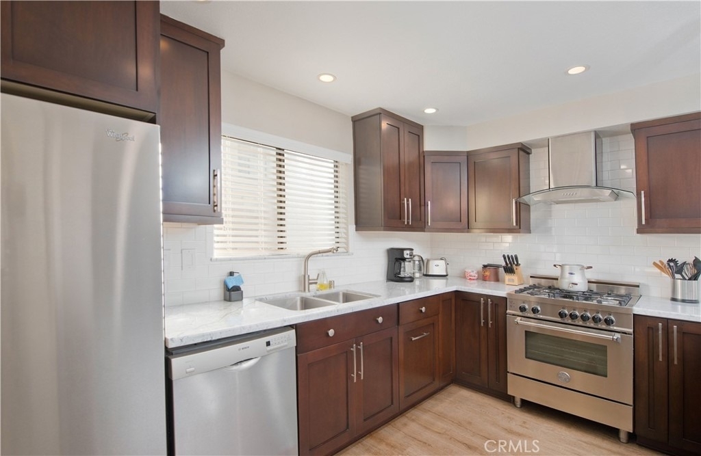 21820 Marylee Street - Photo 10