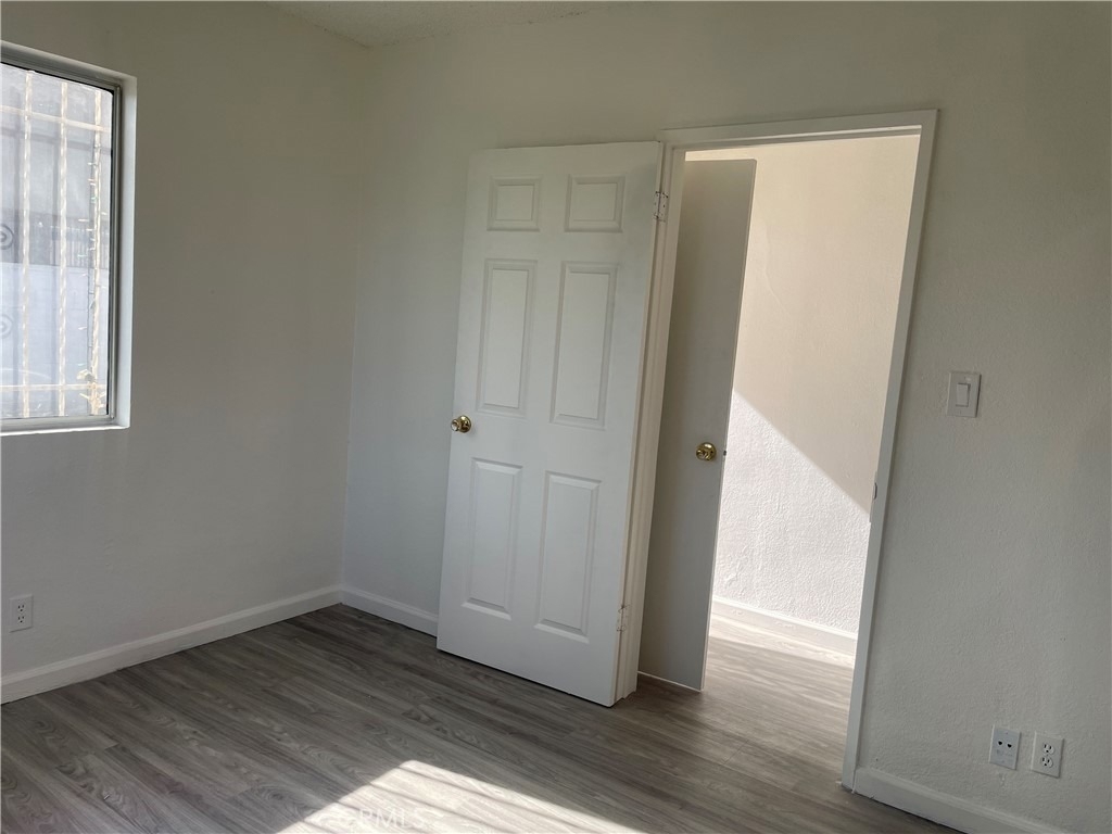 676 E 115th - Photo 7