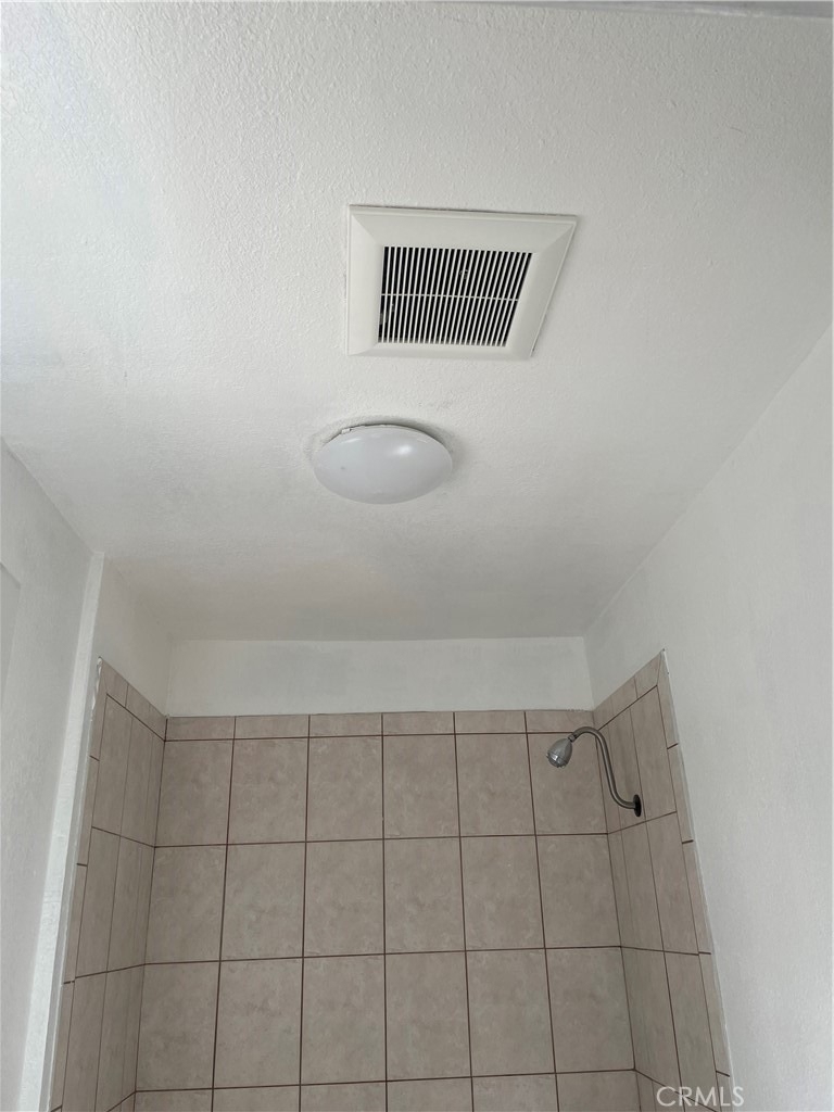 676 E 115th - Photo 6