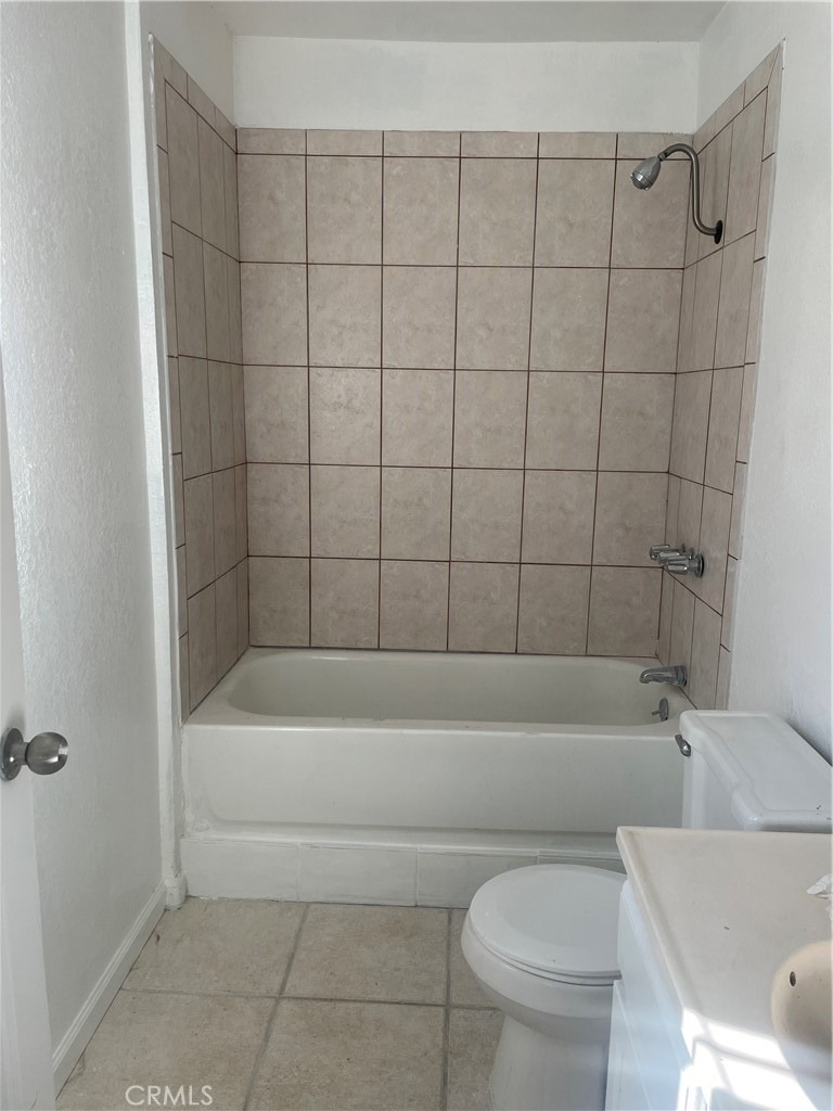 676 E 115th - Photo 11