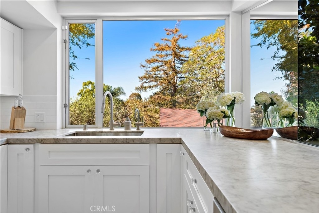 592 Bluebird Canyon Drive - Photo 5