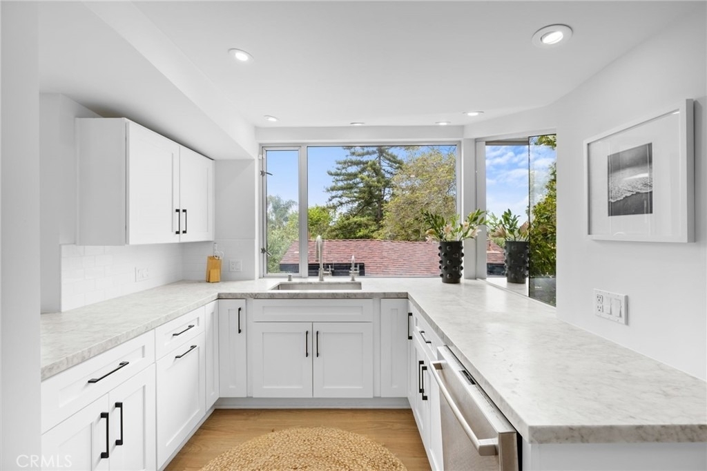 592 Bluebird Canyon Drive - Photo 9