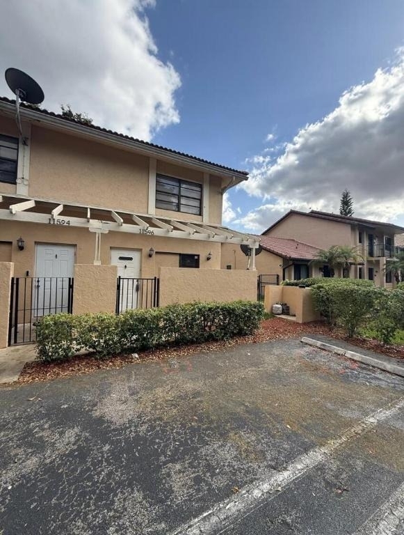 11596 Nw 45th Street - Photo 0