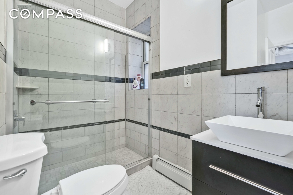East 49th Street - Photo 12
