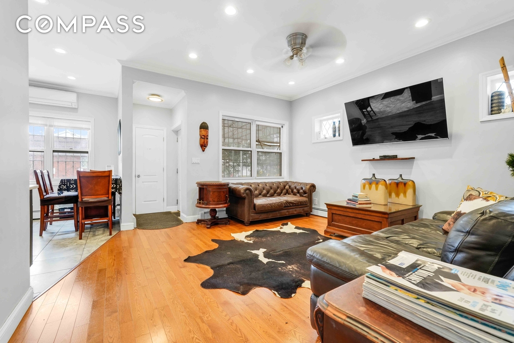 East 49th Street - Photo 27