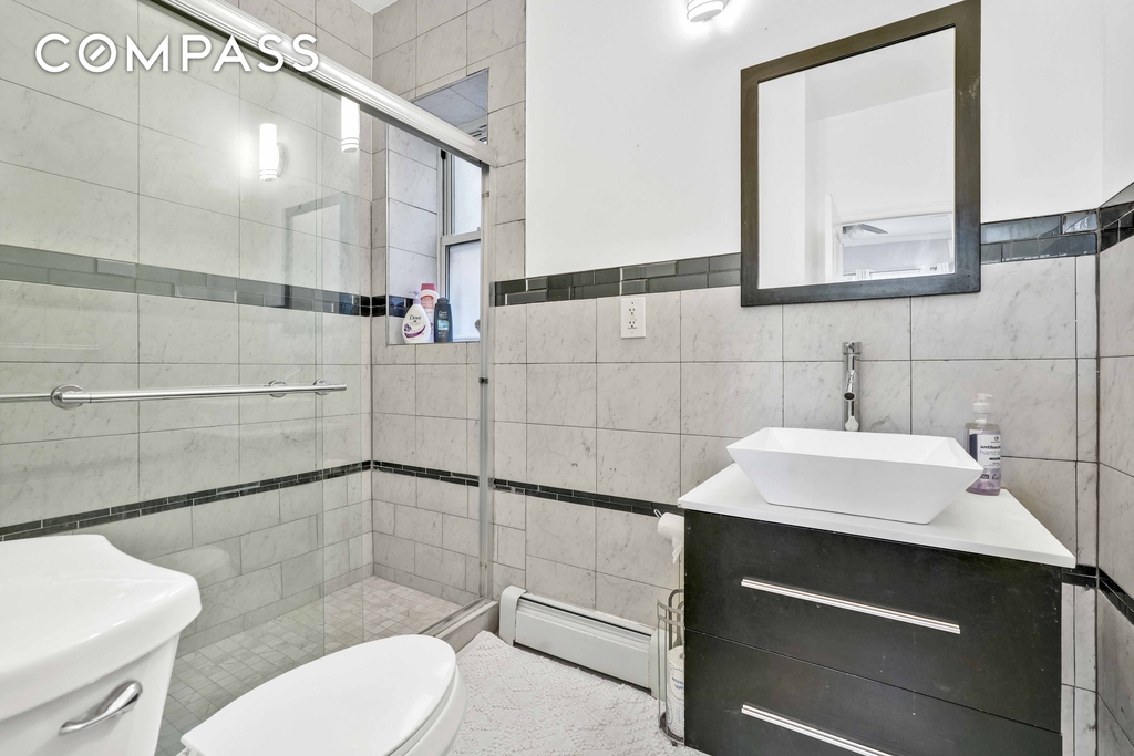 East 49th Street - Photo 11