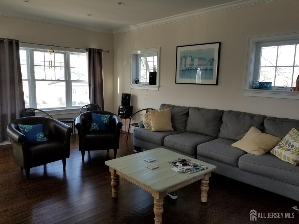 312 St Louis Avenue - Photo 5