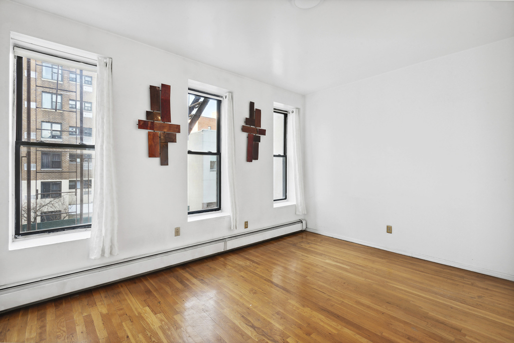 113 E 122nd Street - Photo 3