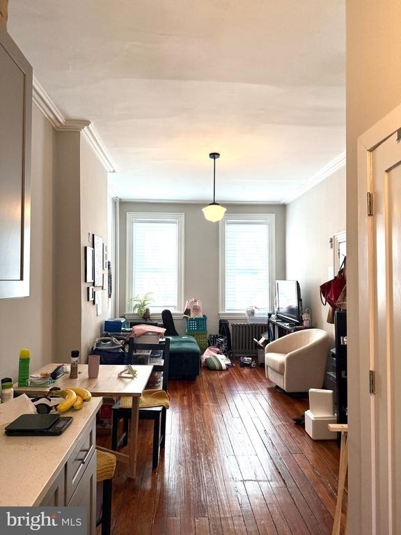 2217 Fitzwater Street - Photo 2