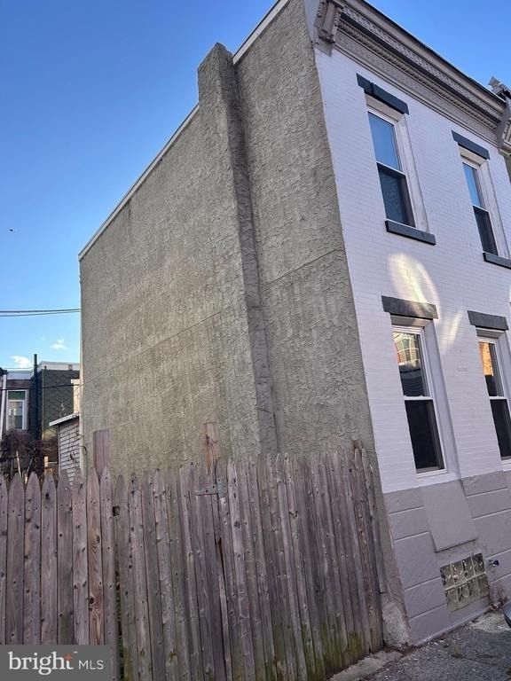 1308 W Lippincott Street - Photo 22