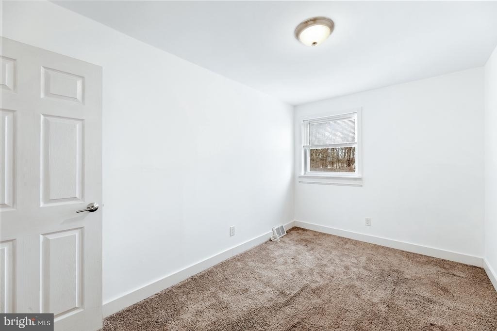 12450 Knights Road - Photo 18