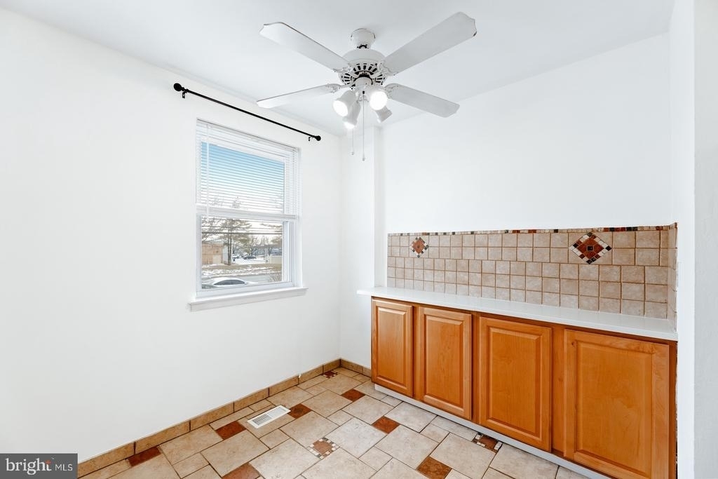 12450 Knights Road - Photo 9