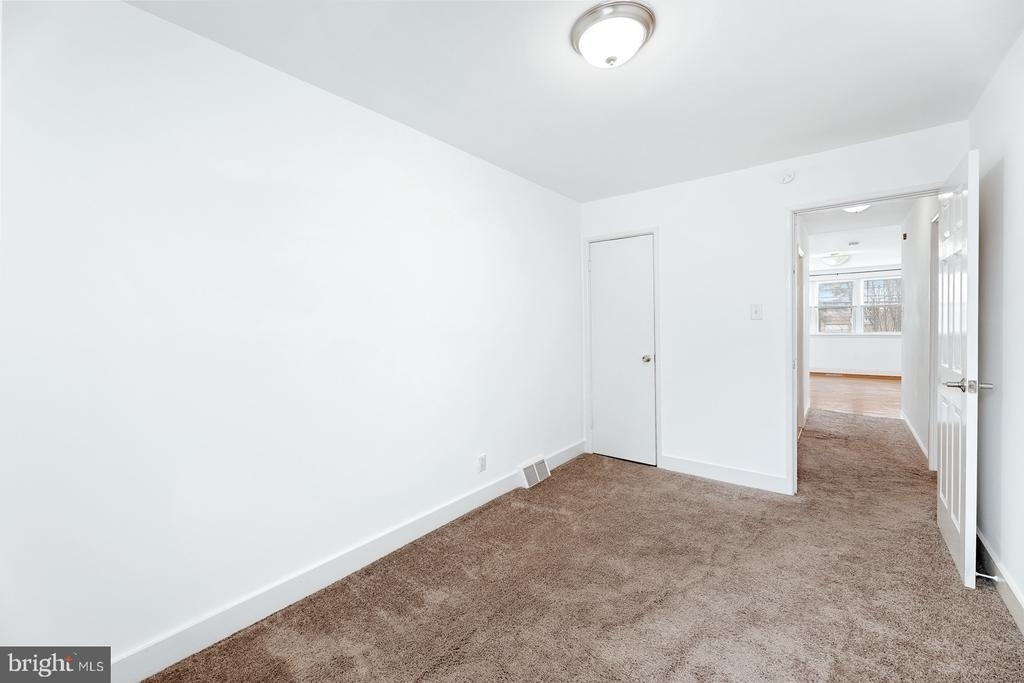 12450 Knights Road - Photo 17