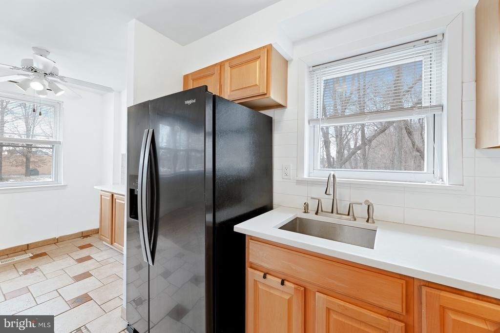 12450 Knights Road - Photo 11