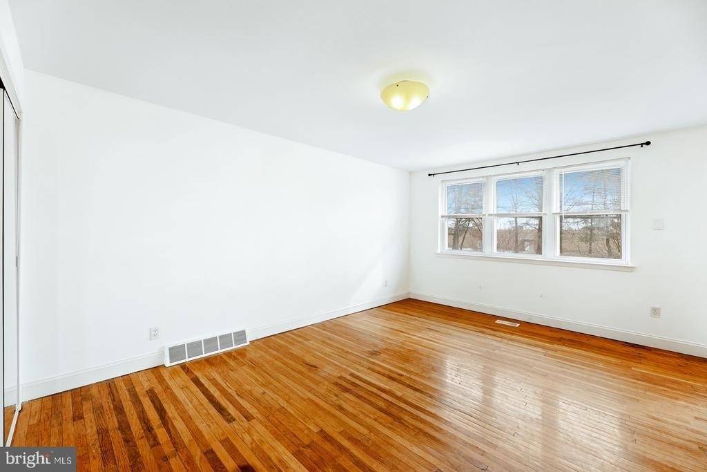 12450 Knights Road - Photo 4