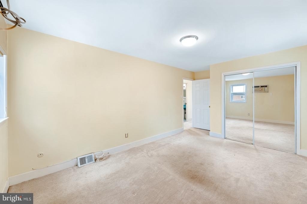 12450 Knights Road - Photo 32