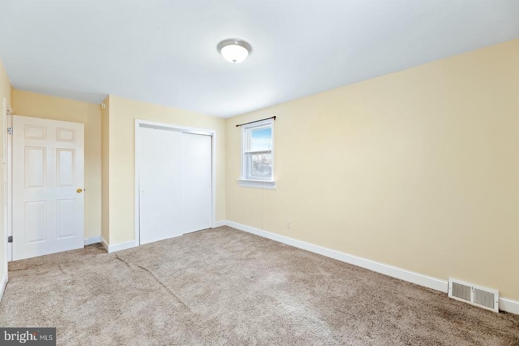 12450 Knights Road - Photo 14