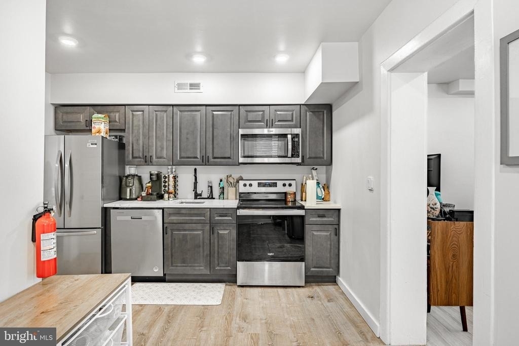 324 Darby Road - Photo 3