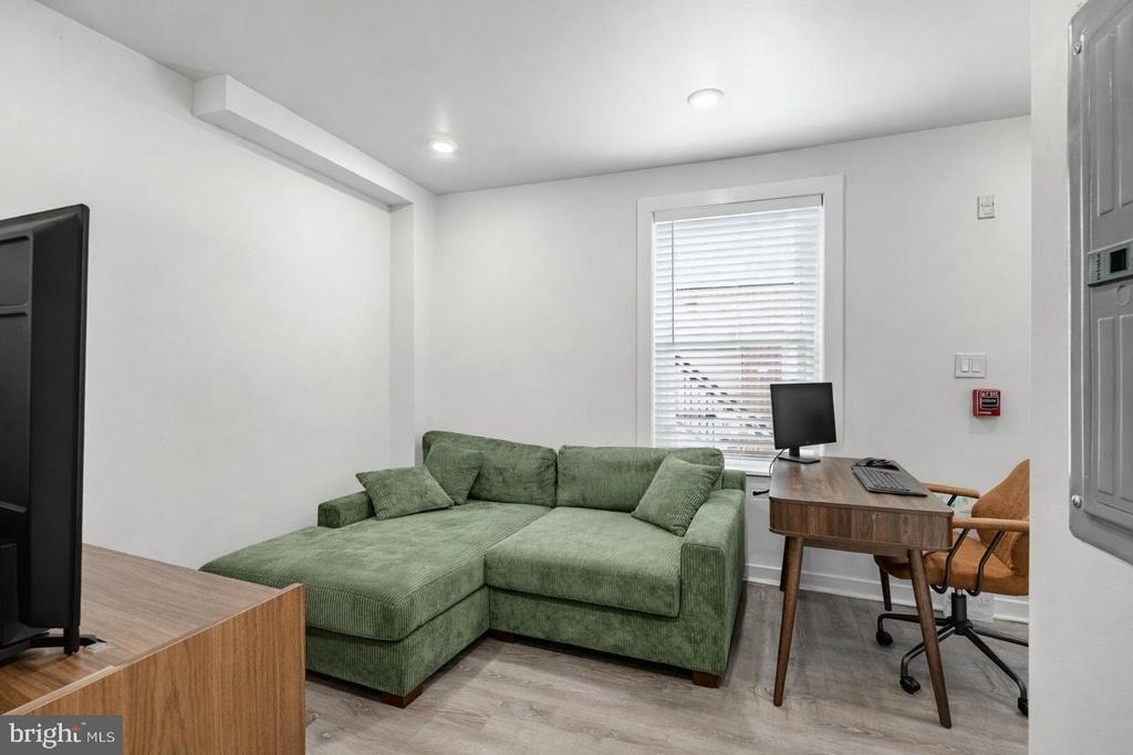 324 Darby Road - Photo 4