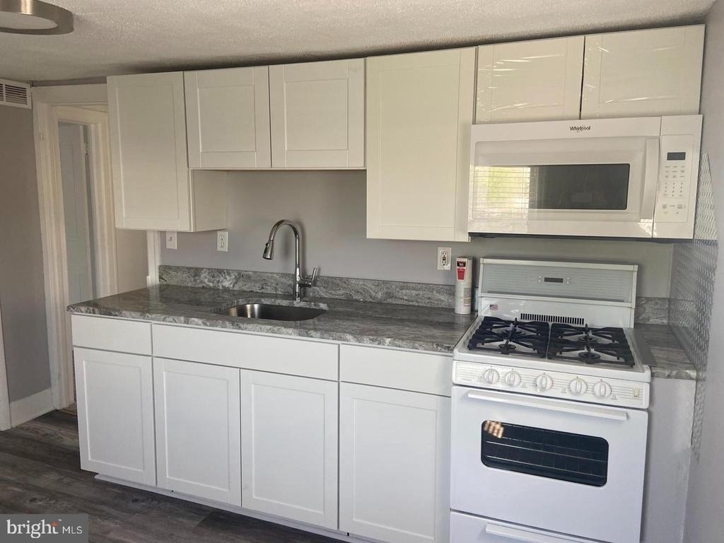 163 Klockner Rd - Photo 2