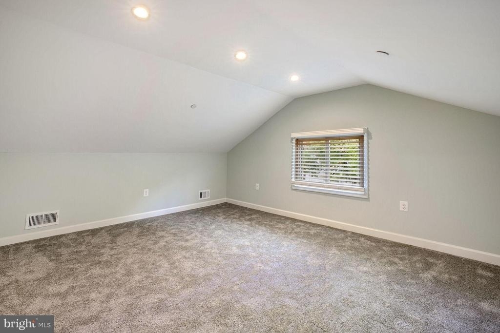 14911 New Hampshire Avenue - Photo 21