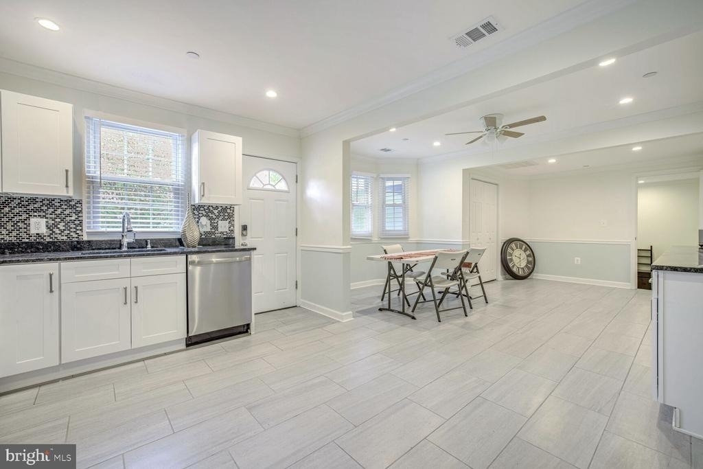 14911 New Hampshire Avenue - Photo 8