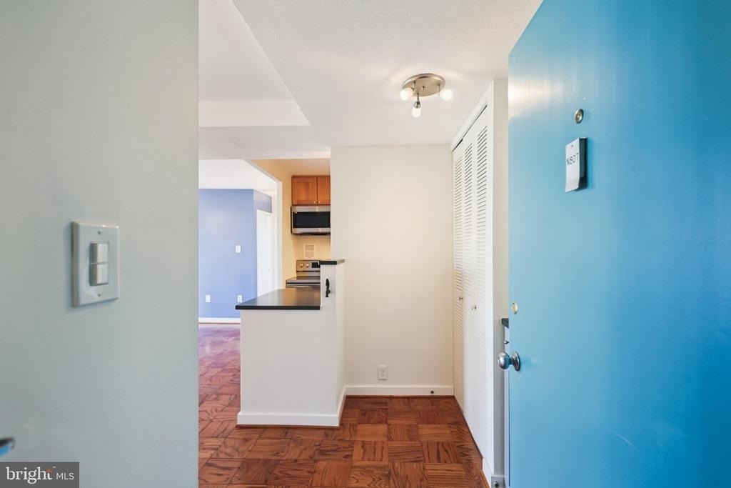 1301 Delaware Avenue Sw - Photo 2