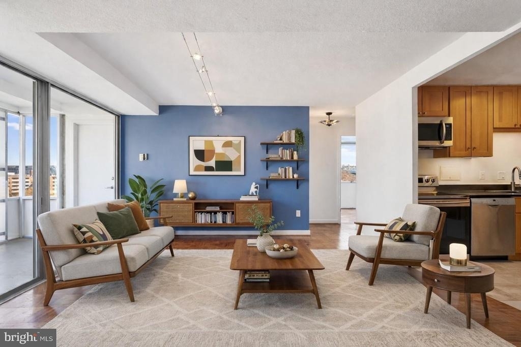 1301 Delaware Avenue Sw - Photo 1