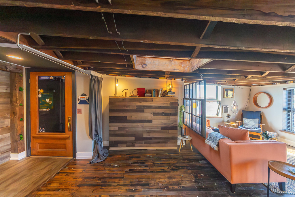 104 W Main Street - Photo 3
