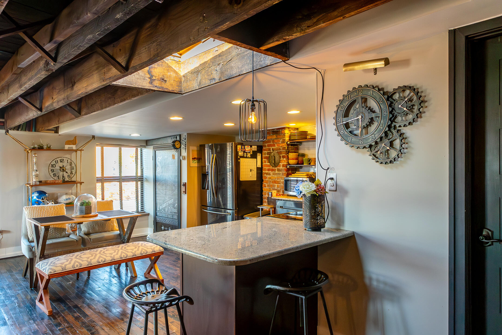 104 W Main Street - Photo 12
