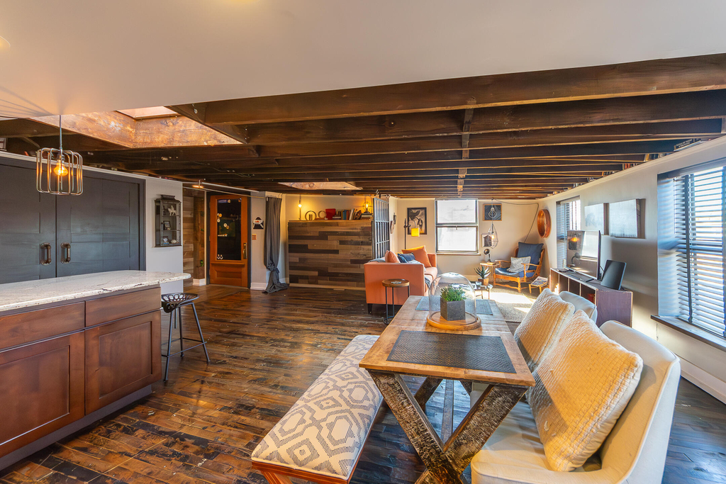 104 W Main Street - Photo 20