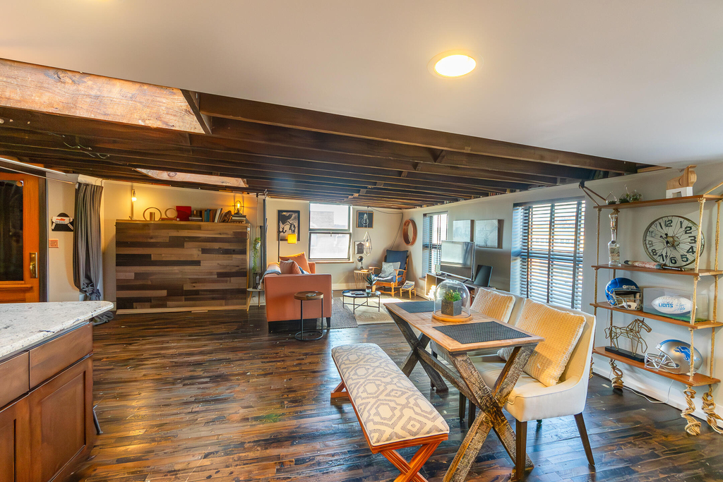 104 W Main Street - Photo 5