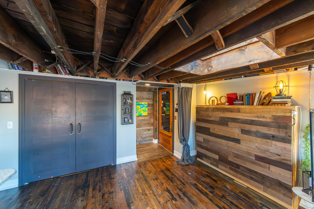 104 W Main Street - Photo 4