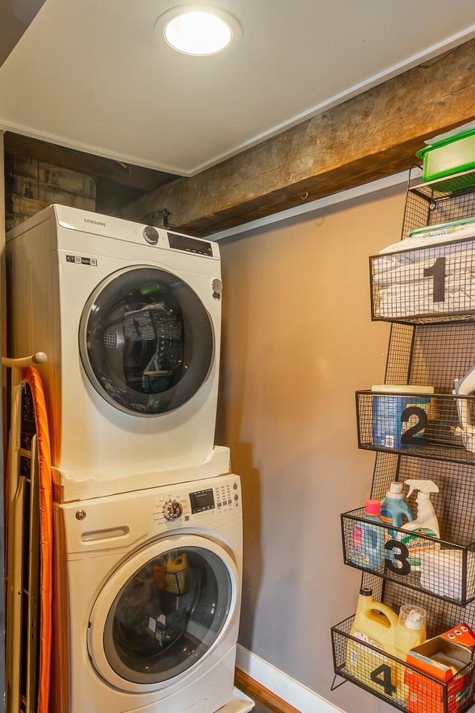 104 W Main Street - Photo 18