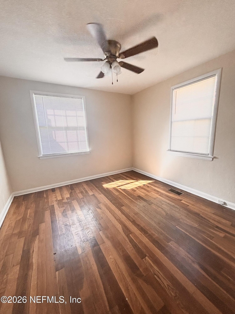 3233 Post Street - Photo 4