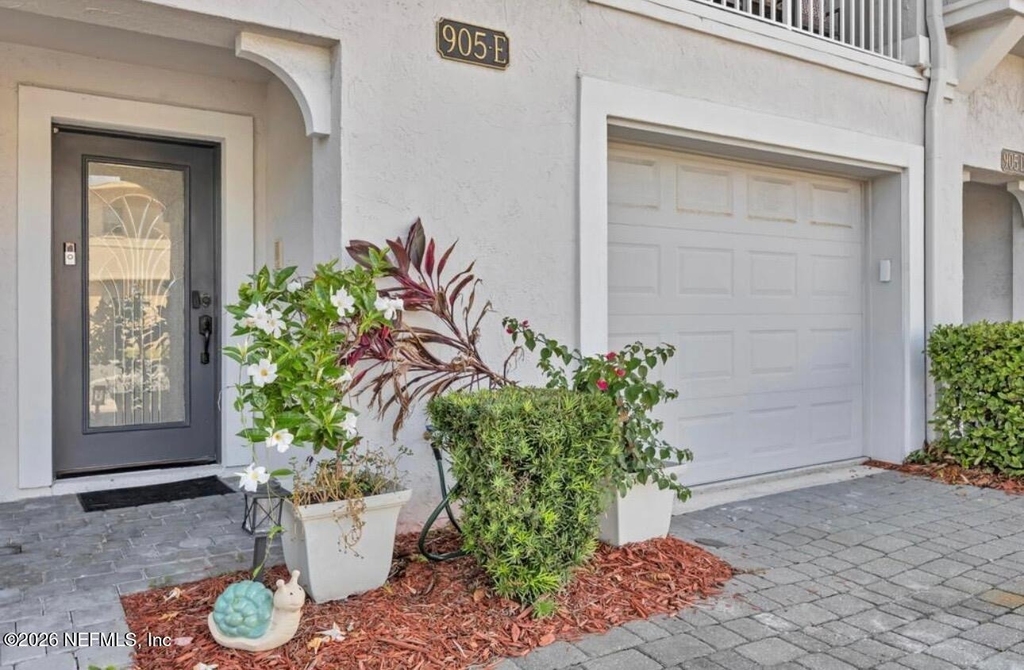 905 2nd Street N - Photo 8