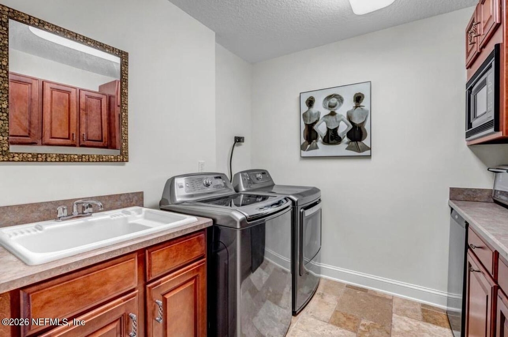 905 2nd Street N - Photo 13