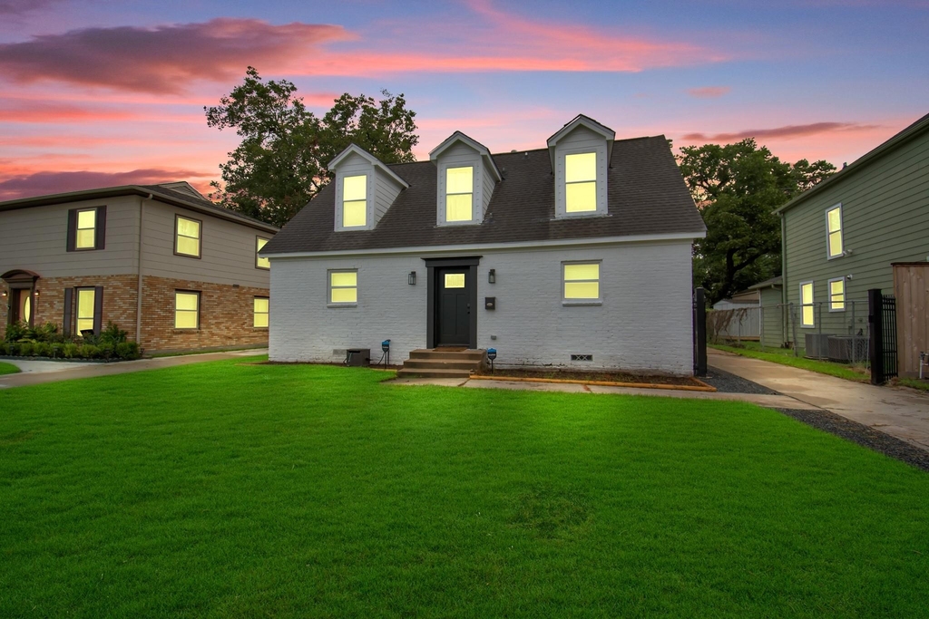 3315 Rosedale Street - Photo 0