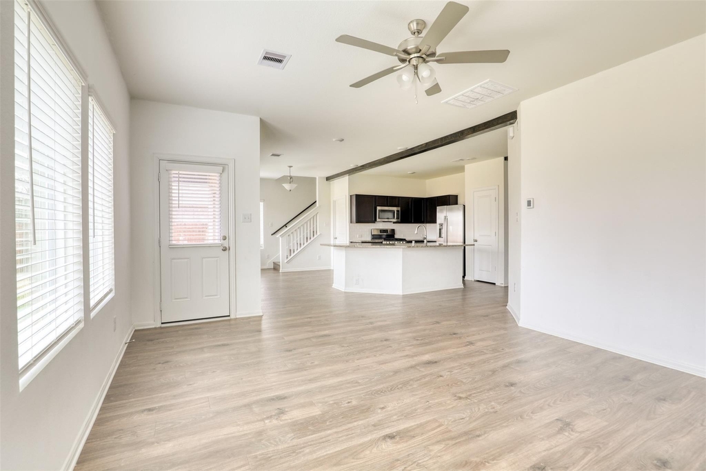 420 Magnolia Street - Photo 2