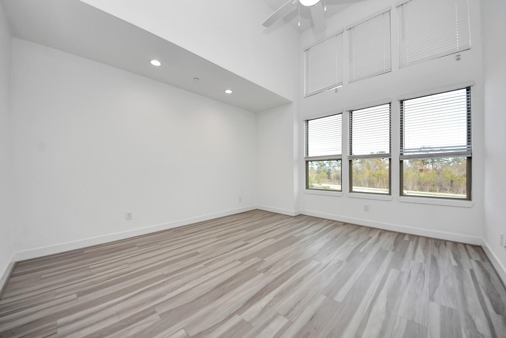 18716 Centro Main Street - Photo 23