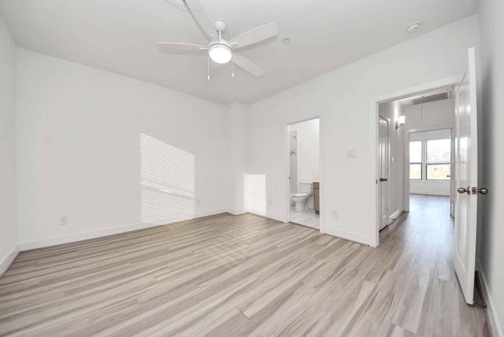 18716 Centro Main Street - Photo 33