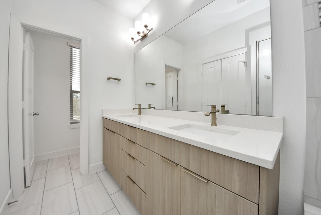 18716 Centro Main Street - Photo 29