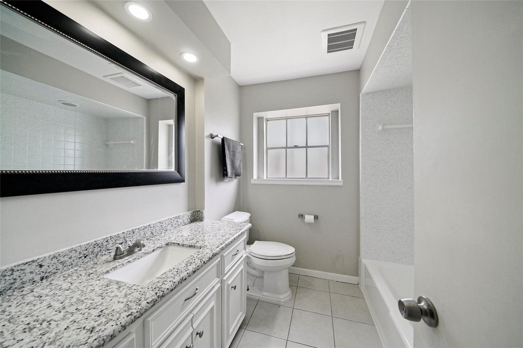 643 Ames Street - Photo 26