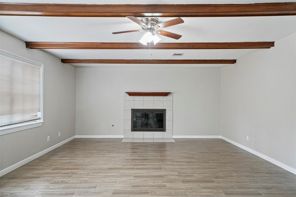 643 Ames Street - Photo 17