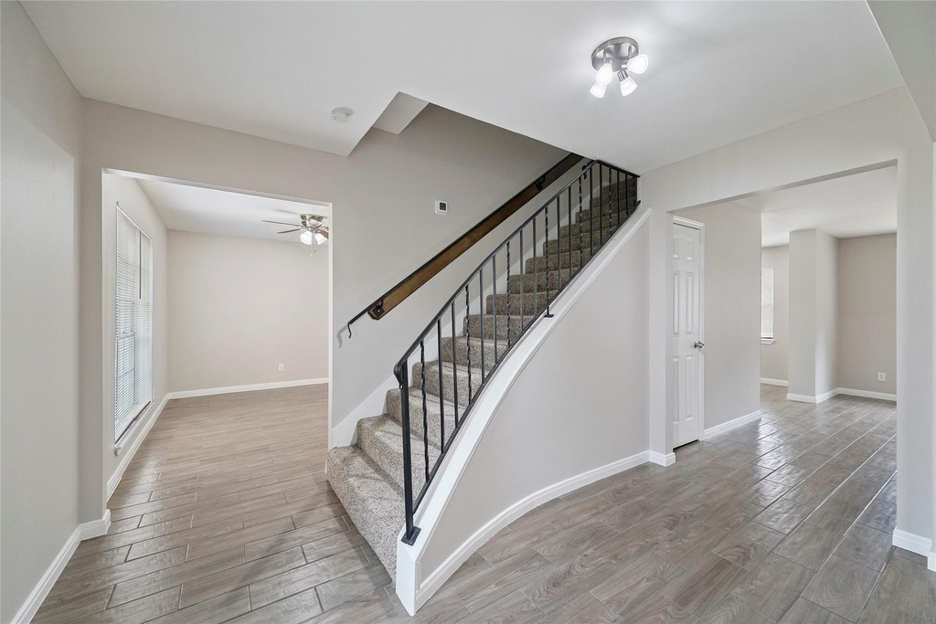643 Ames Street - Photo 1
