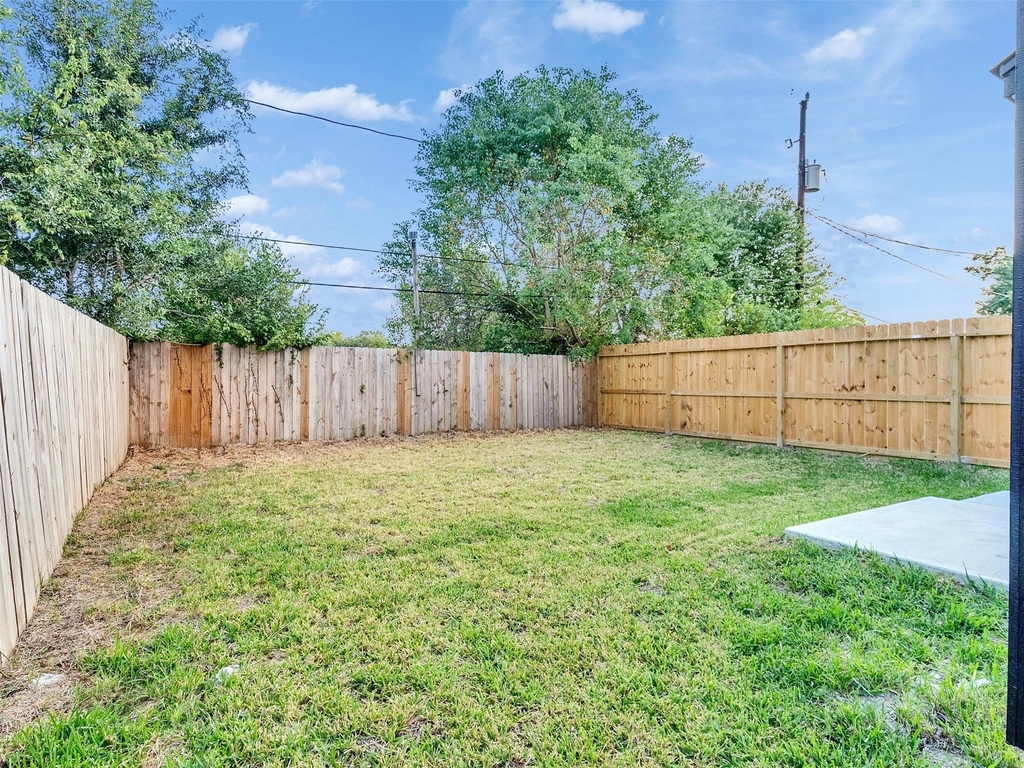 7358 Guadalcanal Road - Photo 32