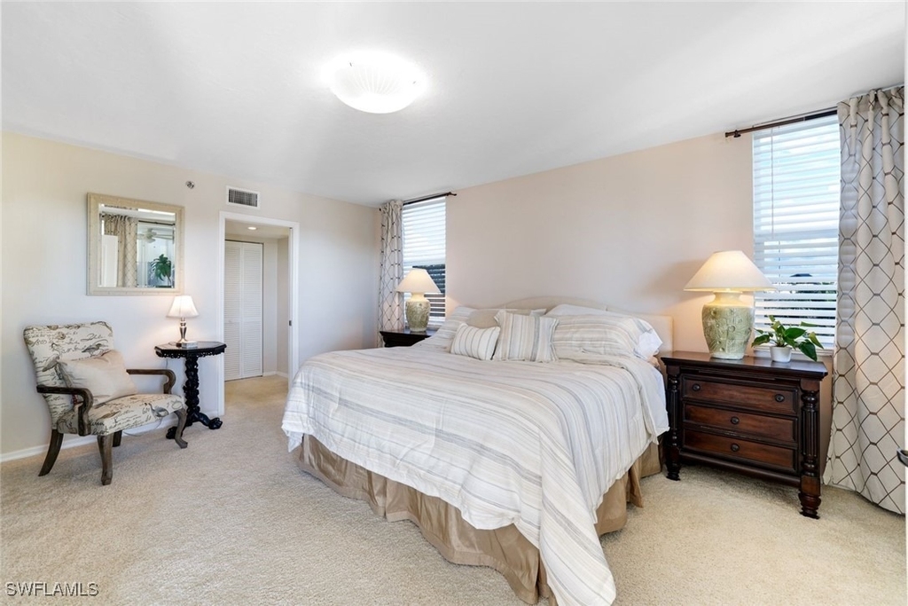 6361 Pelican Bay Boulevard - Photo 8